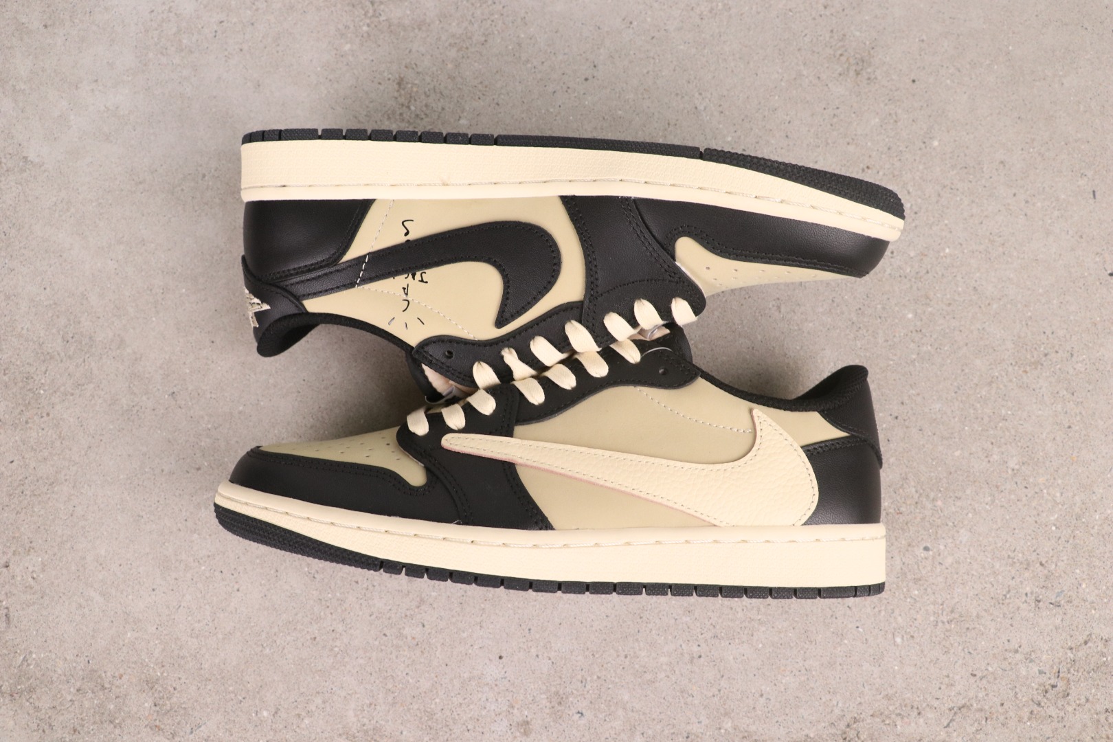 20251115/Nike_251115-2